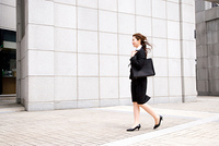 街中のol の画像素材 写真素材ならイメージナビ